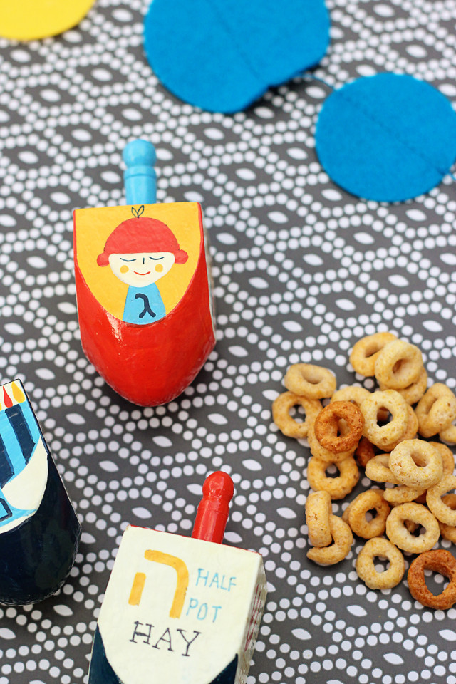 How to play dreidel: Learn the rules of the traditional Hanukkah game