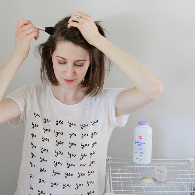 How to make and apply DIY dry shampoo for brown hair | A Girl Named PJ
