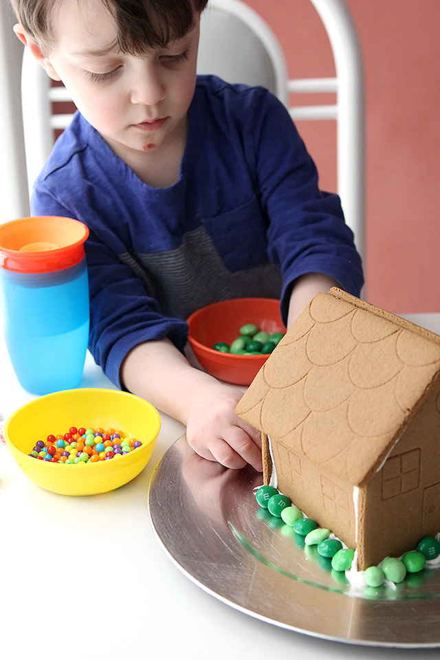 St. Patrick's Day Gingerbread House for Little Leprechauns | A Girl Named PJ