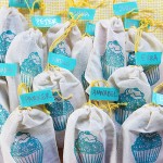 Personalized crayon party favors